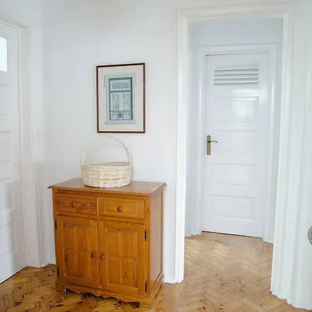 Spacious 2 Bedroom In Belem Apartamento