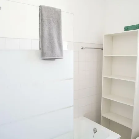 Spacious 2 Bedroom In Belem *